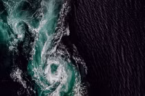 Hãi hùng loạt hiện tượng "quỷ quái" nhất xảy ra dưới đáy đại dương