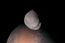 Phát hiện vệ tinh lạ - hiếm trên sao Hỏa, chuyên gia lý giải sao? 