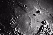 Xôn xao 20.000 kim tự tháp trên Sao Kim, chuyên gia giải mã “sốc” 