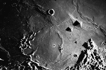 Xôn xao 20.000 kim tự tháp trên Sao Kim, chuyên gia giải mã “sốc” 