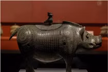 Đào móng đụng trúng lợn đồng, bủn rủn nghe chuyên gia hé lộ lai lịch 