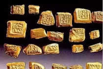 Trốn học đi bắt cá, vô tình nhặt được “báu vật” thời Chiến Quốc