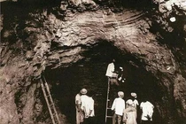 Phá núi, tình cờ phát hiện kho báu chứa bảo vật không thể sao chép 