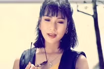 Á hậu Trịnh Kim Chi: 52 tuổi vẫn đẹp nóng bỏng