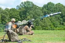 Mỹ bất ngờ tung bộ ảnh hào nhoáng khoe đẳng cấp quân đội 