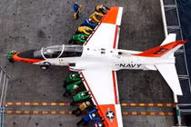 Kỳ thú: Chi tiết nhiệm vụ của từng màu áo hải quân Mỹ trên boong tàu sân bay