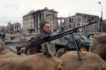 Nhìn lại những hình ảnh, ký ức "muốn quên" của người lính Nga tham chiến tại Chechnya