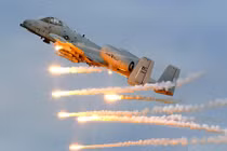 Không quân Mỹ dự định cho hơn 100 siêu máy bay "về hưu non"