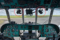 Loạt máy bay Liên Xô đến thế kỷ 21 vẫn dùng quạt con cóc trong khoang lái