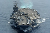 Tàu sân bay Mỹ phát hiện, chống thợ lặn đặc nhiệm bằng cách nào?