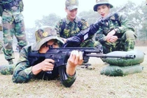 Khẩu súng cùng "gia phả" Galil ACE ít biết đang phục vụ Quân đội Việt Nam