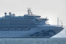 Du thuyền Nhật có 61 người nhiễm virus corona từng cập bến Quảng Ninh, Huế và nơi nào khác?