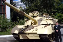 Tại sao Việt Nam không nên nâng cấp xe tăng T-55 lên phiên bản T-55M8A2 Tifon?