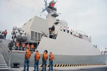Trung tâm tác chiến của tàu hộ vệ 016 Quang Trung lần đầu lộ diện
