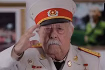 Chuyện về chiến sĩ người Hy Lạp được phong tặng Anh hùng Lực lượng Vũ trang Việt Nam