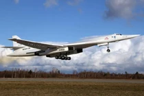 Có thêm 2 siêu cơ Tu-160 hiện đại hóa, Không quân Nga như "hổ mọc thêm cánh" 