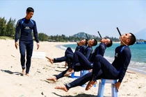 Đặc công nước Việt Nam huấn luyện đánh tàu địch như... “Yết Kiêu hiện đại“