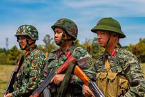 Quân phục dã chiến K17 của Việt Nam: Hiệu quả nguỵ trang đến không ngờ!