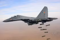 Su-30MKI Ấn Độ áp sát Trung Quốc, Bắc Kinh doạ dùng S-400 "vít cổ"