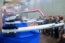 Choáng: Phiến quân Houthi tự chế được tên lửa phòng không cực nguy hiểm