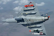 Sức mạnh chiến đấu cơ Tejas - hàng nội địa Ấn Độ dùng để thay "huyền thoại" MiG-21 