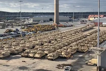 Mỹ đưa "rừng thiết giáp" vào "sát vách" Nga, chuẩn bị tập trận với NATO