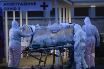 Video: Hình ảnh trong bệnh viện tuyến đầu Italia quá tải đến mức "vỡ trận"
