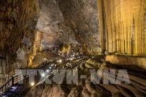 Vẻ đẹp kỳ vĩ của Động Thiên Đường vừa xác lập 2 kỷ lục