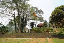 Bí ẩn cụ đa nghìn năm "biết đi" quanh đền cổ Ninh Bình