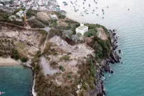 Nóng: Di tích lầu Bảo Đại bị cạo trọc, hoang tàn lạnh lẽo