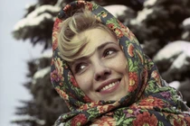 Ngắm vẻ đẹp gây xốn xang một thời của thiếu nữ Liên Xô