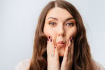 Mẹo đơn giản giảm béo giúp khuôn mặt thon gọn bất ngờ 