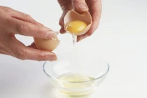 Tự làm mặt nạ “dễ không tưởng mà hiệu quả không ngờ” cho 6 loại da