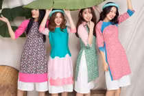 Mẹo chọn và mặc áo dài cách tân xinh ngất ngây đi chơi Tết