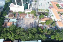 Tổng thể khu đất tại số 34 – 36 - 42 đường Chu Mạnh Trinh và 33 Nguyễn Du. Ảnh: Báo Tuổi Trẻ