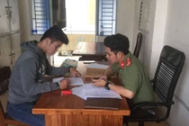 Bệnh nhân sửa kết quả xét nghiệm sốt xuất huyết thành dương tính virus corona