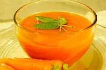 Đánh bại ung thư tuyến tiền liệt bằng cà rốt