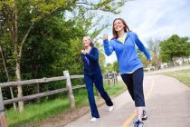 Dậy sớm đi bộ để phòng ngừa ung thư