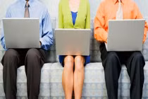 Dùng laptop đúng cách giúp ngừa ung thư da