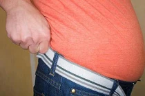 Cái chết từ từ đến bởi chiếc thắt lưng da