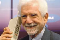 Chấm dứt nỗi lo ung thư đại tràng nhờ điện thoại