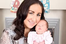 Trớ trêu cảnh vừa mang bầu thì mắc ung thư tử cung