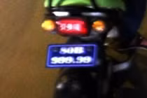 Xe đạp điện biển số “80B-999.99” náo loạn đường phố