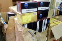 Bắt 4.000 bao thuốc lá lậu định tuồn vào Thủ đô