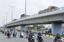 Kỳ lạ câu chuyện “long mạch” của một cây cầu vượt