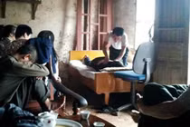 “Thần y” chữa bách bệnh bằng… mát xa?