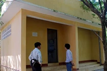 Nguyên Thứ trưởng Giáo dục nói về nhà vệ sinh giá “khủng“