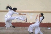 Hành động siêu “khó đỡ” của teen Việt (19)