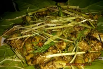 “Rờn rợn” ve sầu thoát xác... lên bàn nhậu