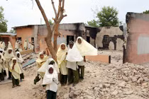 Thảm sát trường học, 41 trẻ em thiệt mạng